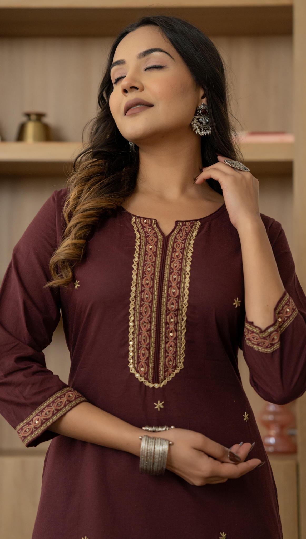 Felocity Cotton Classic Solid Straight Kurti online wholesale kurti surat