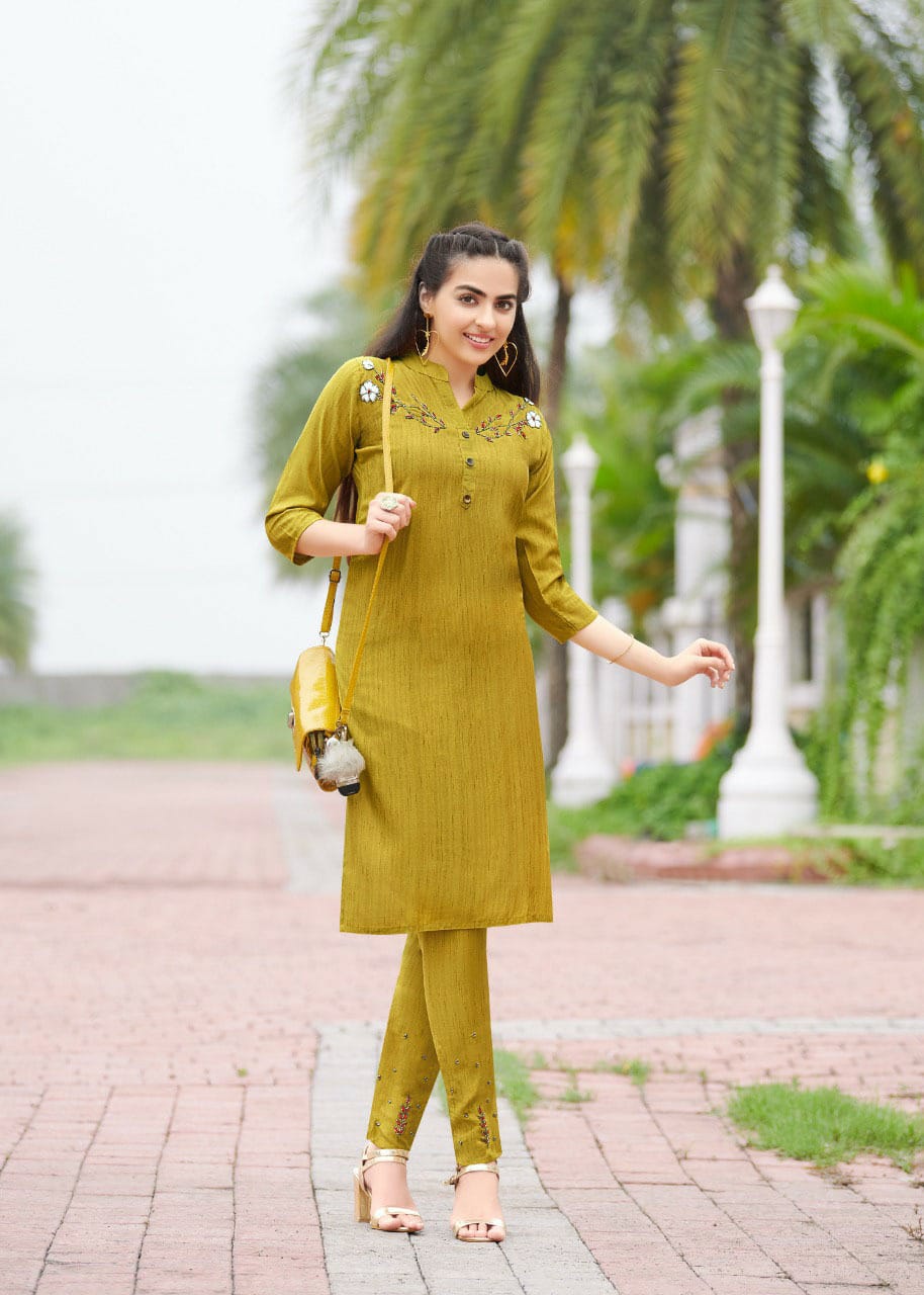 Aarohi  Buy Wholesale Designer Kurti With Bottom In India