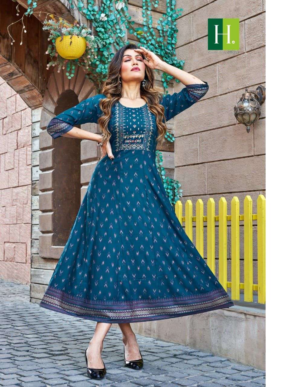 Latest anarkali kurti outlet design