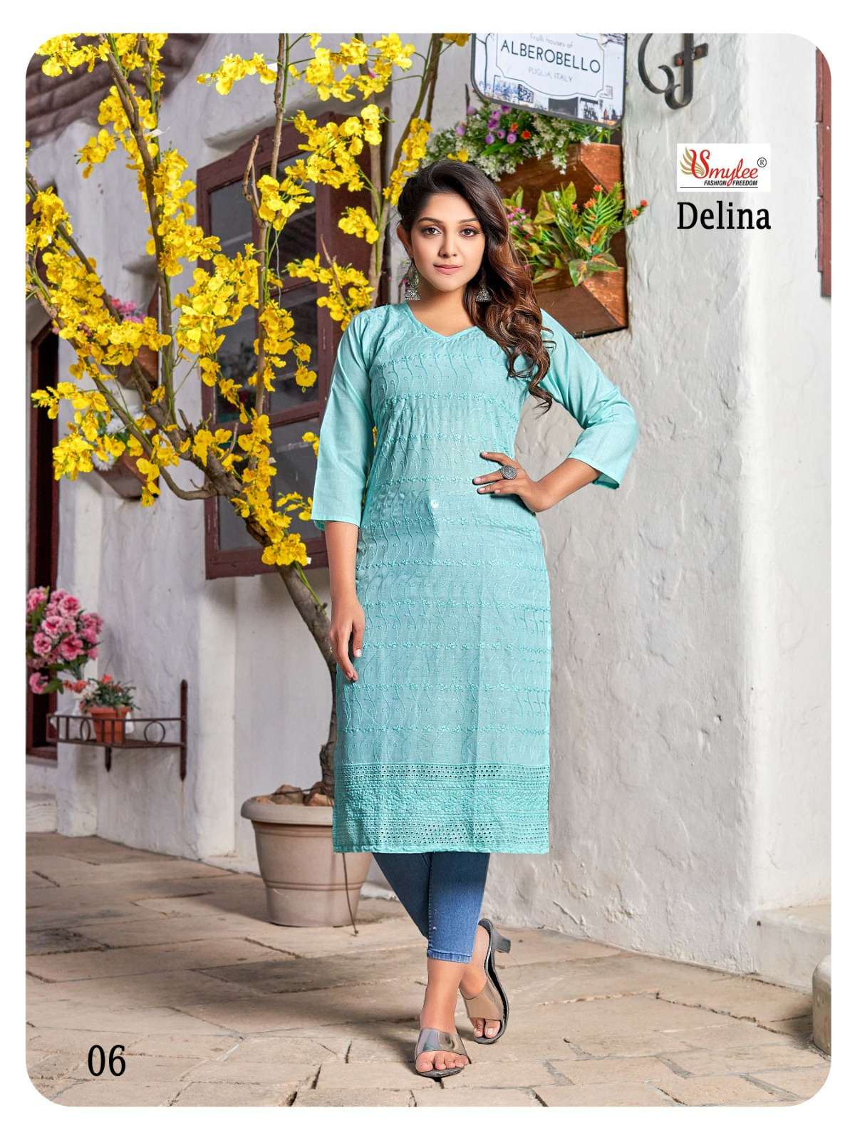 Smylee Delina Chiken Work Kurti Catlogue On Wholesale 