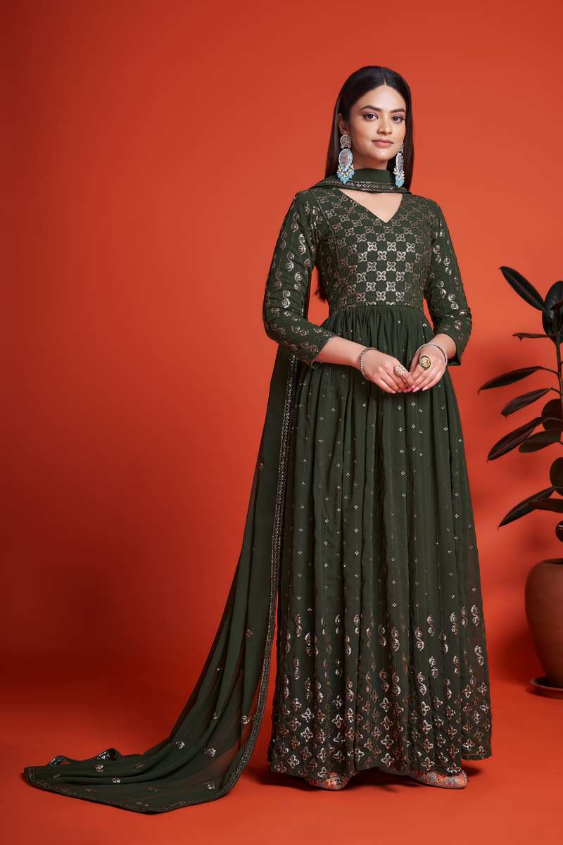 Aahvan Glamour Anarkali Gown at Wholesale Price