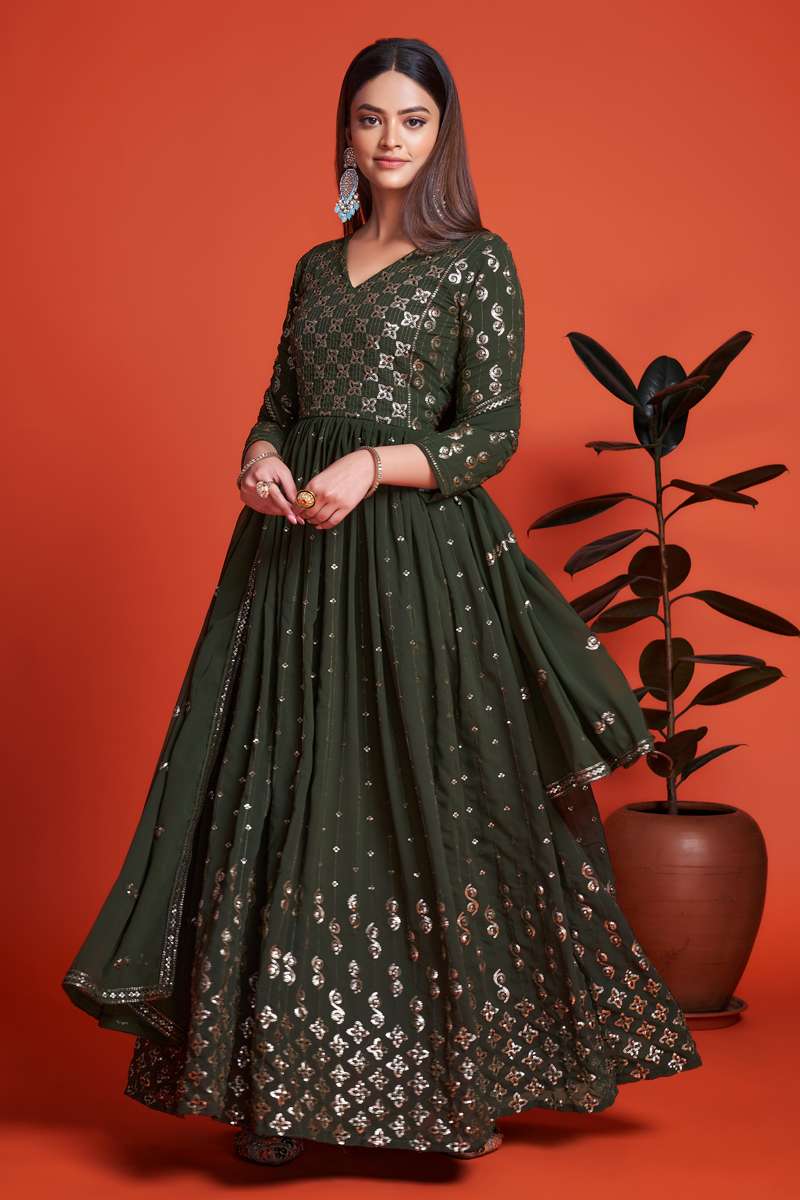 Aahvan Glamour Anarkali Gown at Wholesale Price