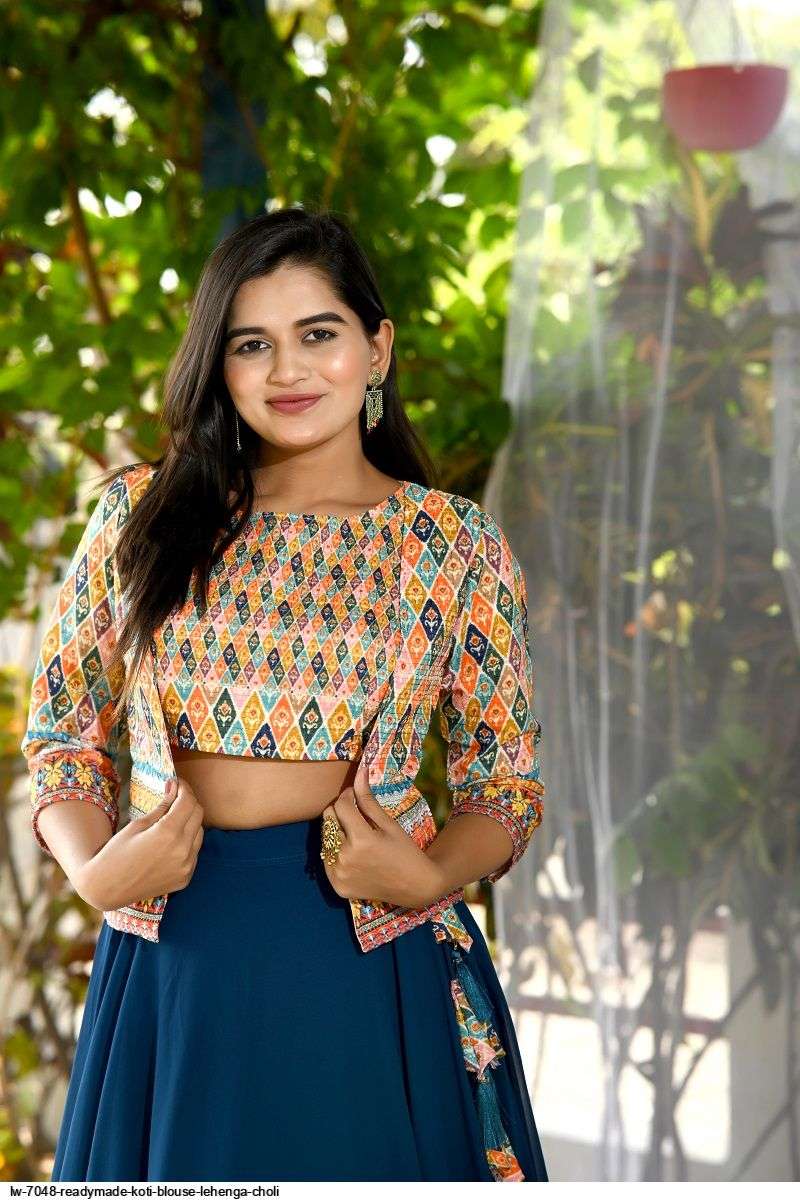 Designer PartyWear Crop-Top - READYMADE CROP TOP at Rs.3599/Piece in surat  offer by Gujju Fashion