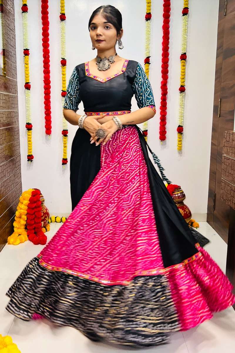 Buy LABEL KIARSH Black Lehenga with Choli (Set of 2) online