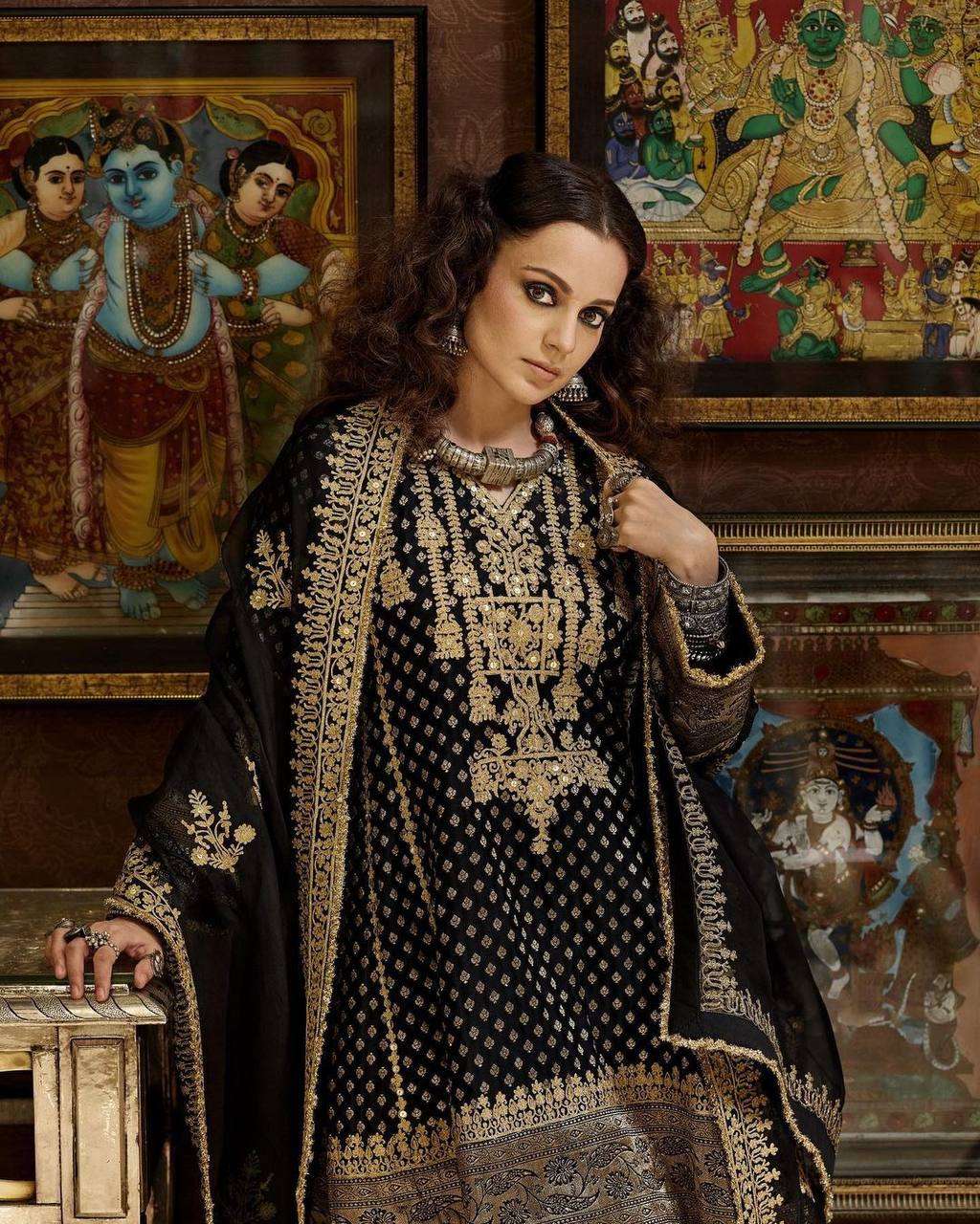 1132 Heavy Velvet Embroidery Salwar Suits Wholesale catalog