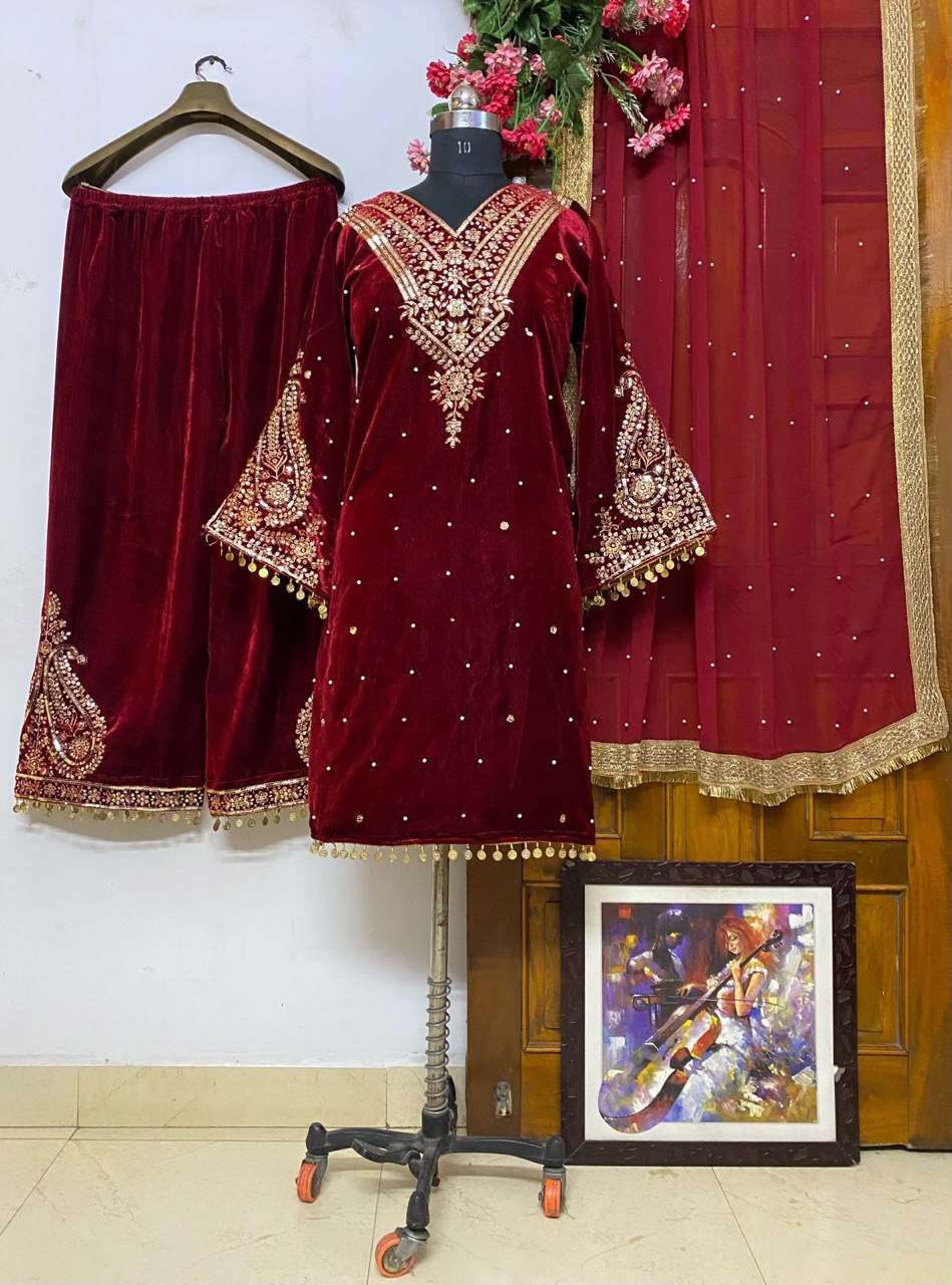 1158 Heavy Velvet Embroidered Salwar Kameez Wholesale catalog