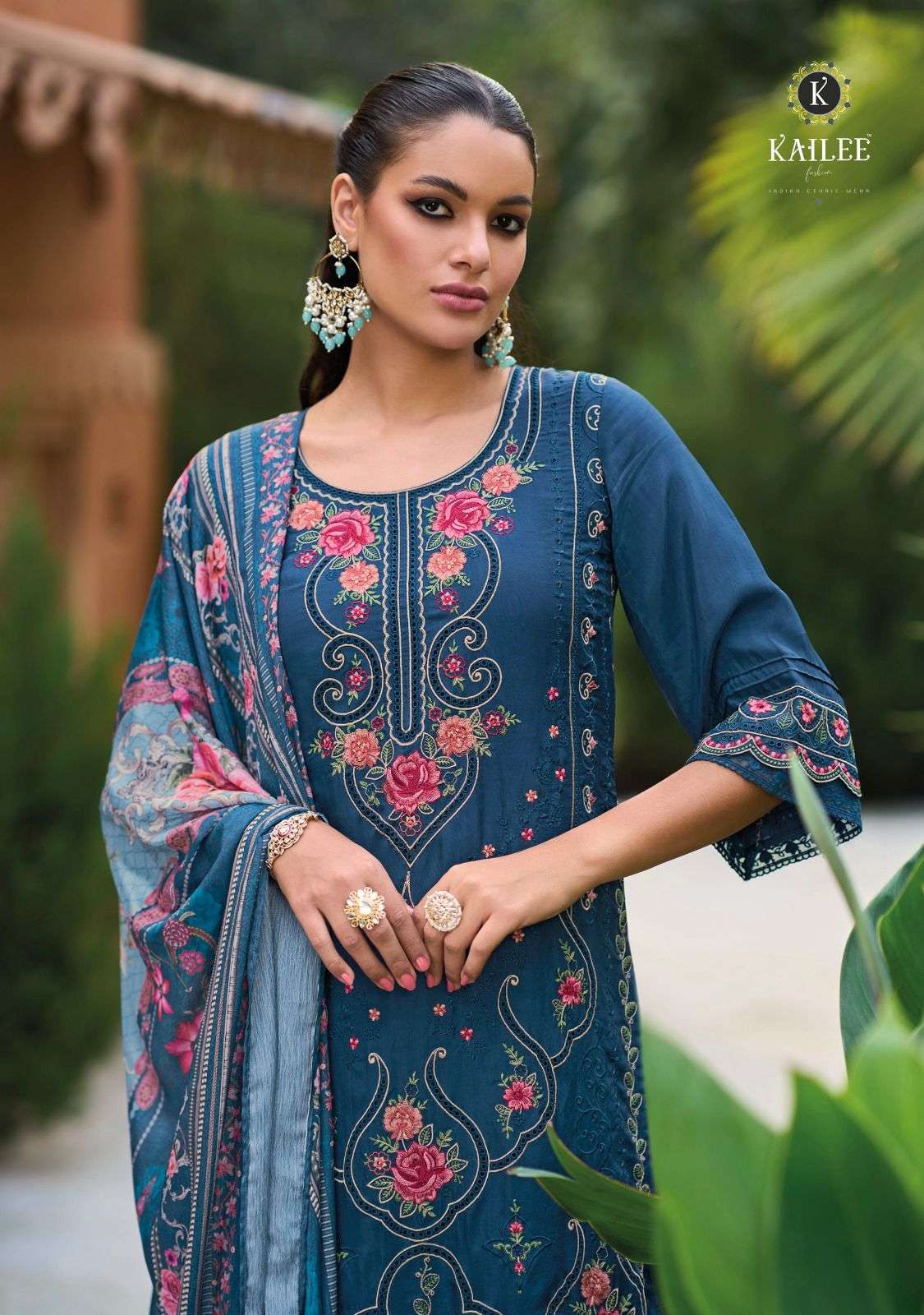 KAILEE FASHION SIFAARA PAKISTANI Suits Wholesale catalog