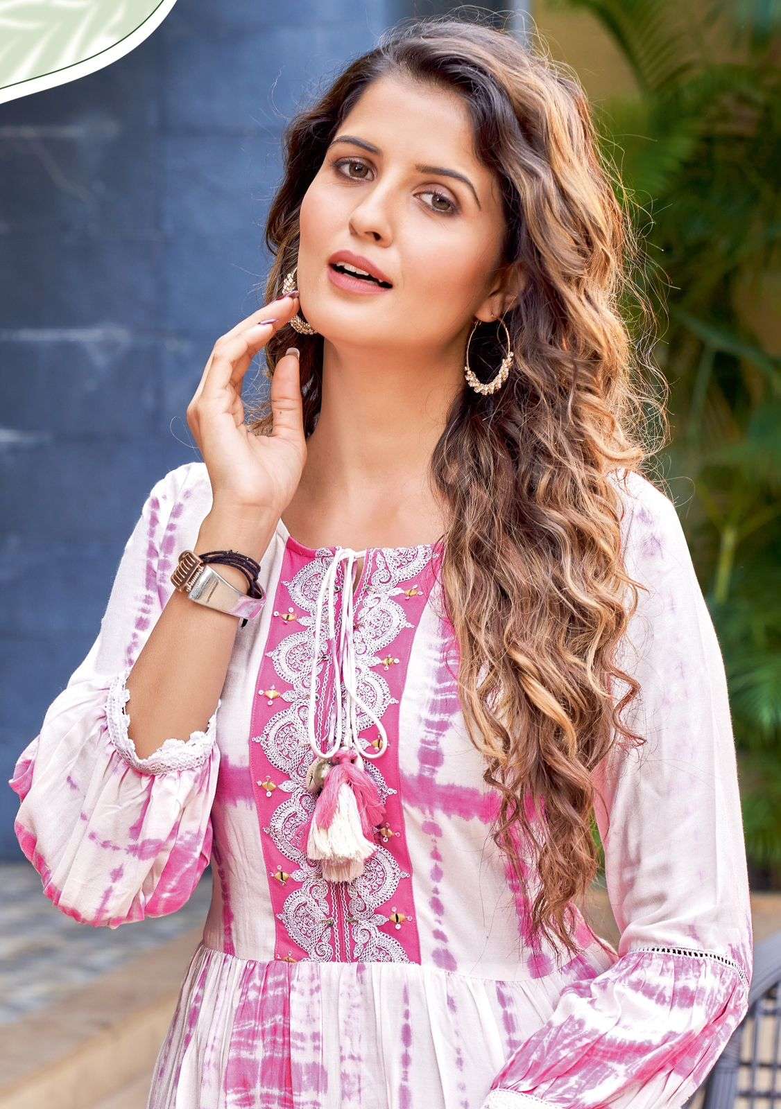 WOOGLEE Rangmunch Kurti Wholesale catalog