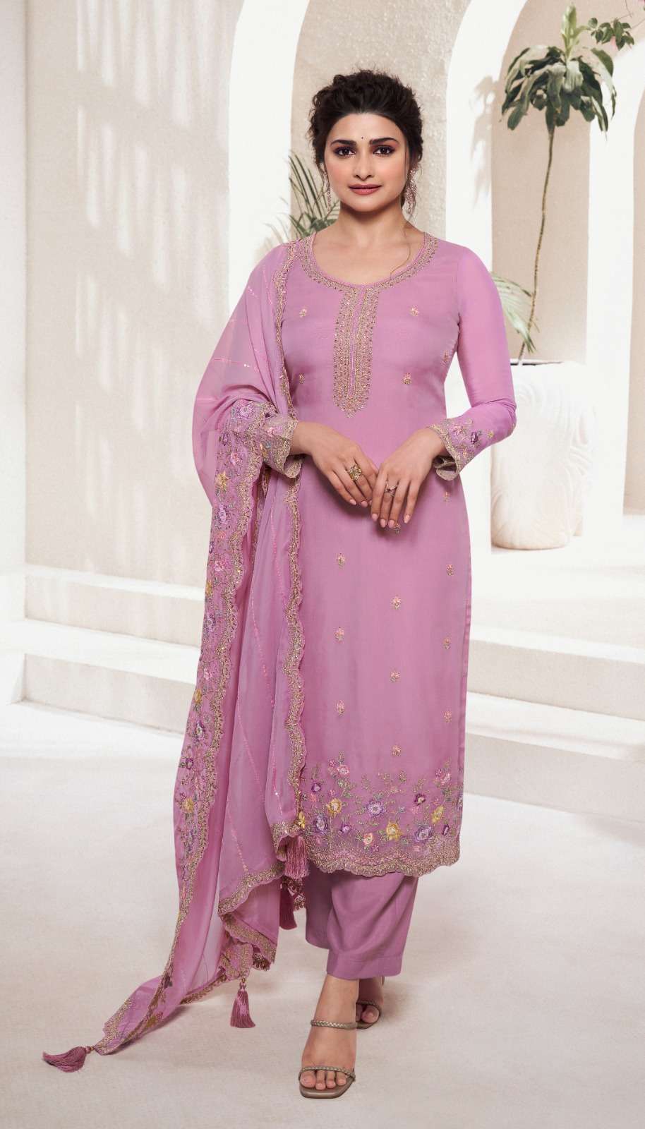 Vinay Kuleesh Kanishka Organza Embroidery Salwar Suits Wholesale catalog