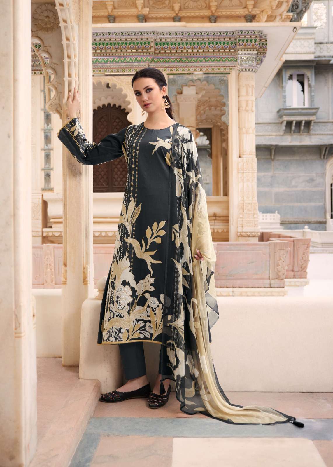 SADHANA FASHION SPLENDOR Salwar Kameez Wholesale catalog