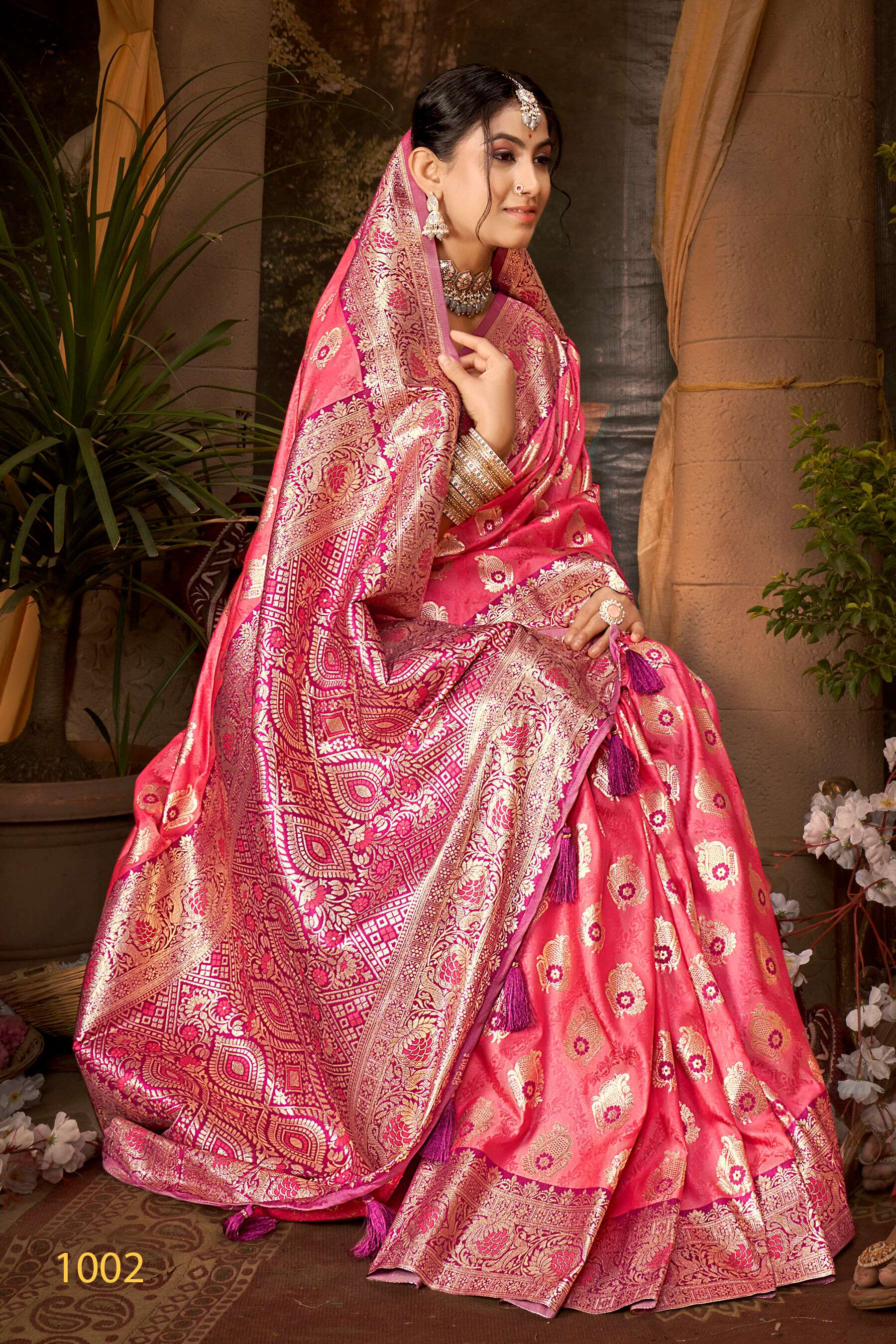 Saroj KARUNA Vol.1 50*600 Heavy silk fabric with jacquard contrast border pallu saree Wholesale catalog    