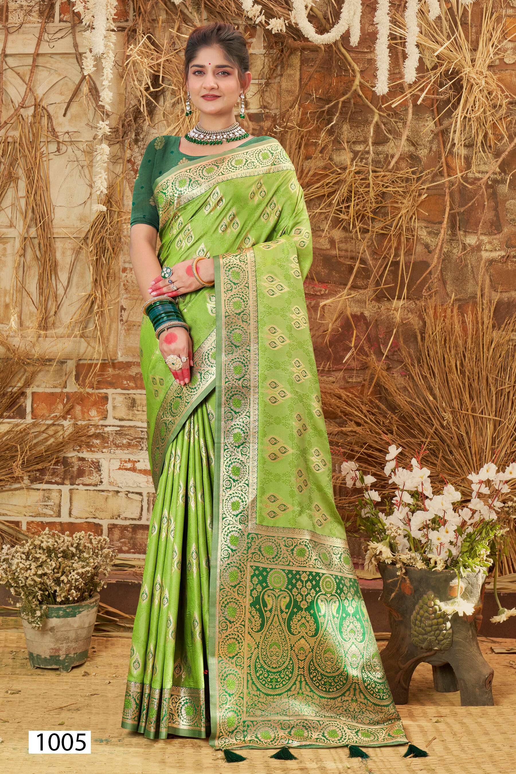 Saroj KARUNA Vol.3 50*600 Heavy silk fabric with jacquard contrast border pallu Wholesale catalog    
