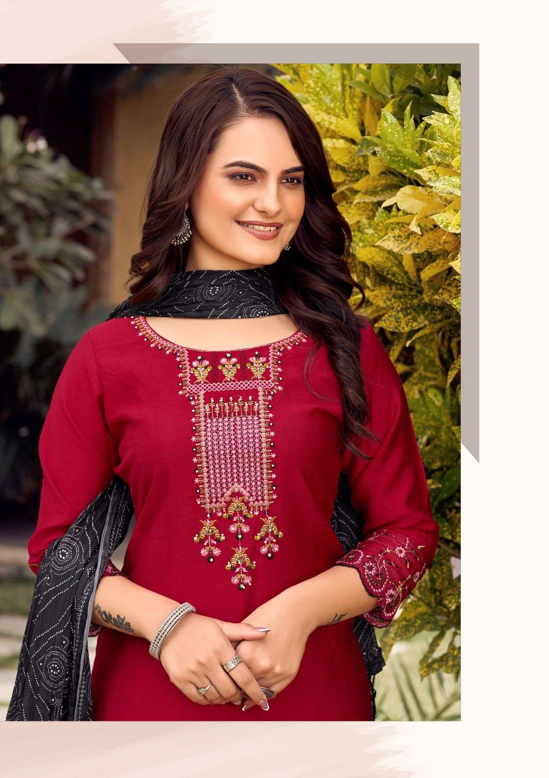 WOOGLEE SAGAAI Kurti Wholesale catalog