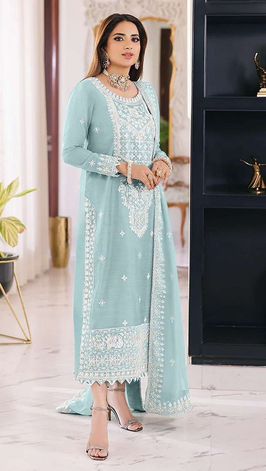 Kb Super Hit 165 Organza Salwar Kameez Wholesale catalog