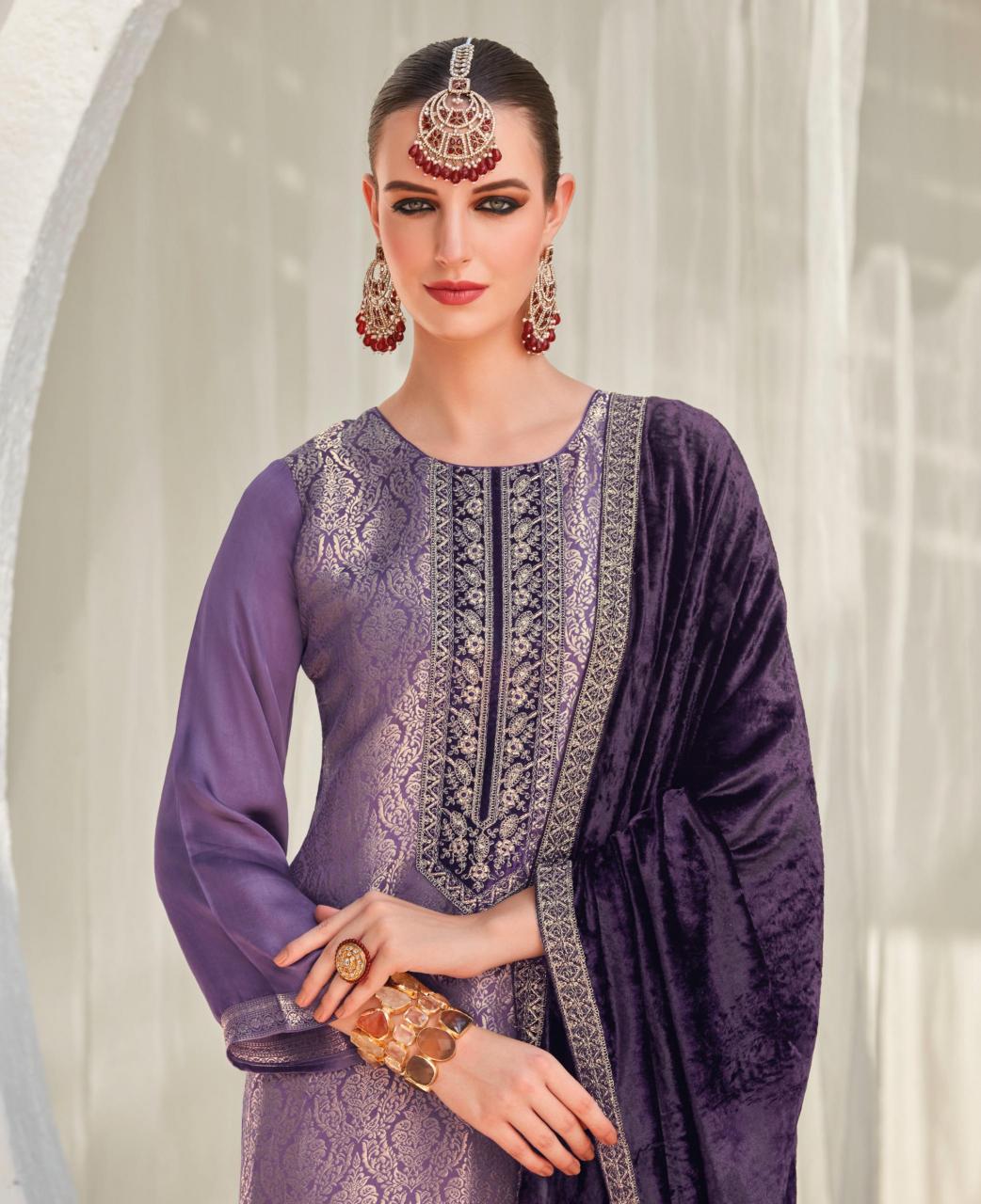 Ibiza Sadgi Jacquard Silk with Velvet Pach Salwar Kameez Wholesale Catalog